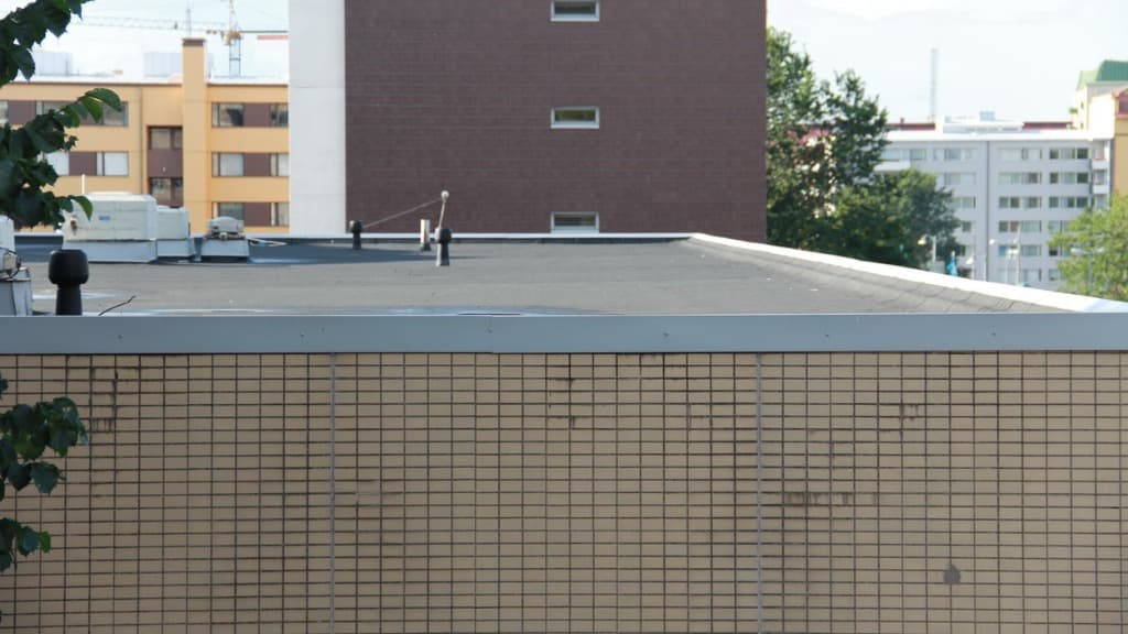 Industrial flat commercial roof installation and low-slope roofing systems in South Florida
